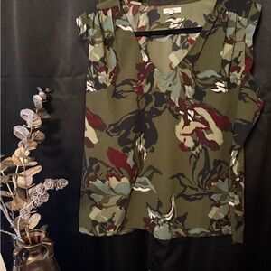 Maurices Olive Green Floral Print Sleeveless V-Neck Top